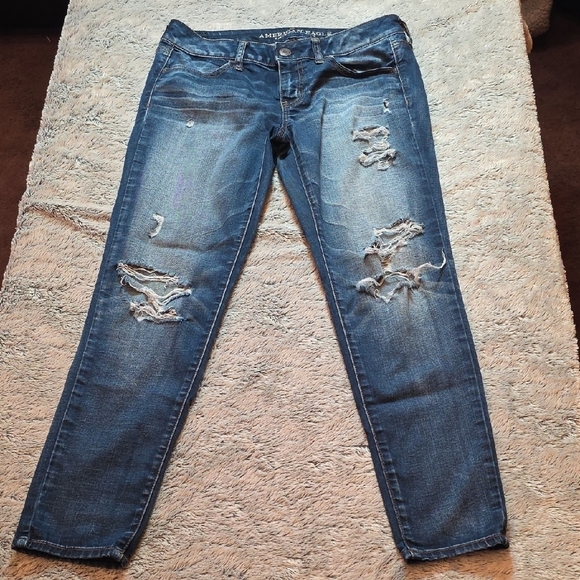 American Eagle Outfitters Denim - American Eagle Jeggings Ankle Super Stretch Distressed Blue Jeans. Size 8